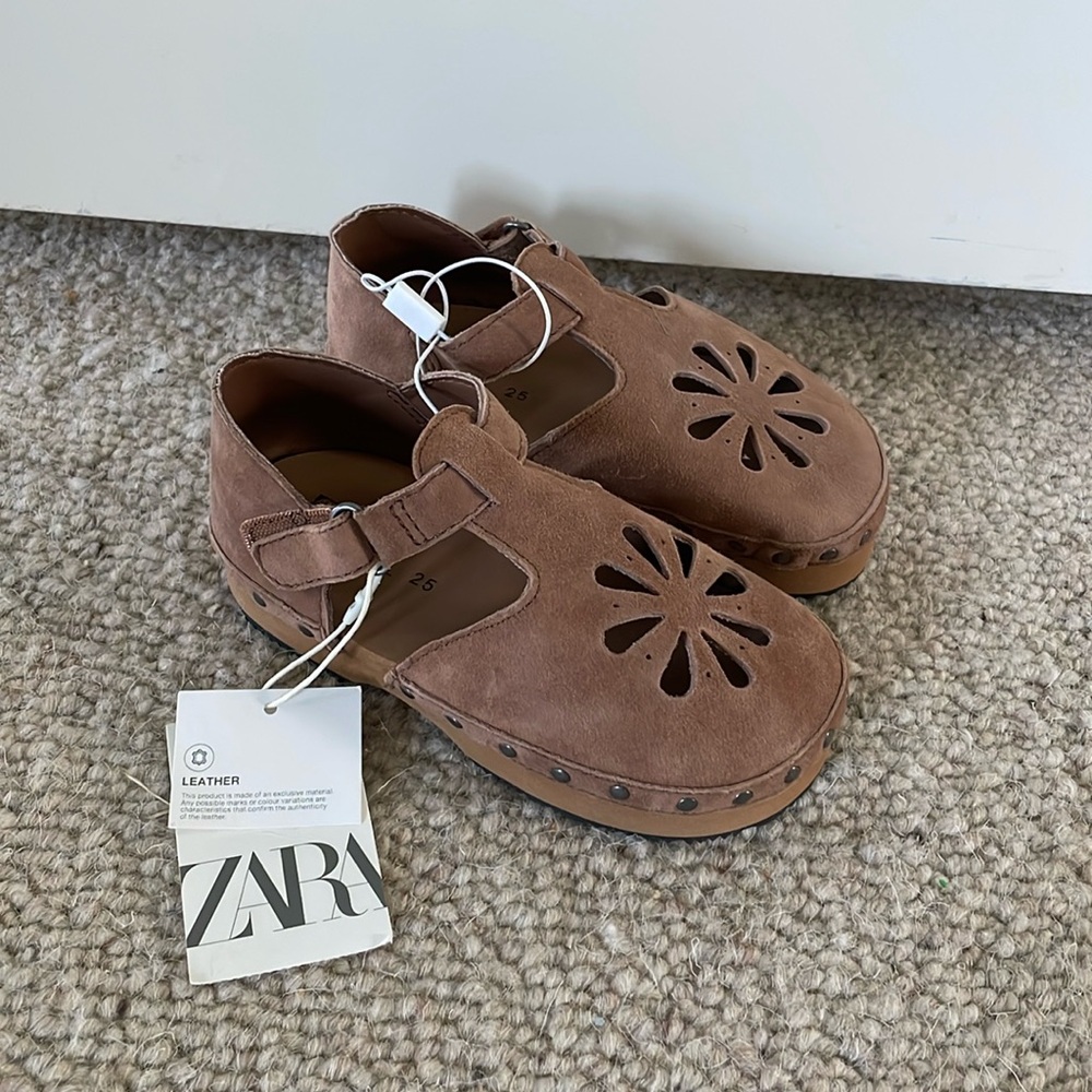 Zara Leather Clogs, size 9